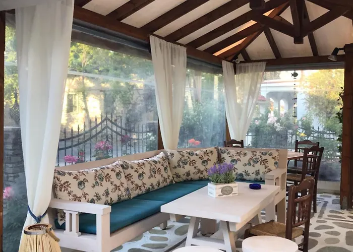 招待所 尼瑞埃蒂斯公寓旅馆 3*