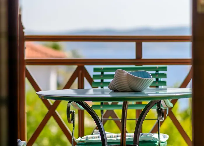 尼瑞埃蒂斯公寓旅馆 招待所