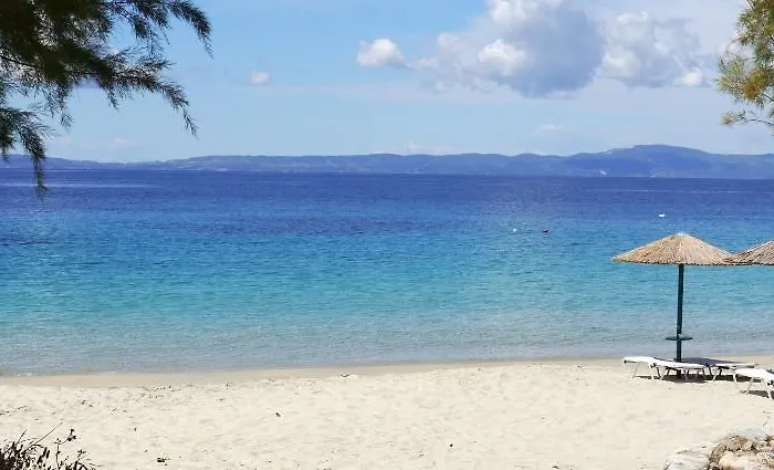 尼瑞埃蒂斯公寓旅馆 招待所 3*