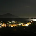 尼瑞埃蒂斯公寓旅馆