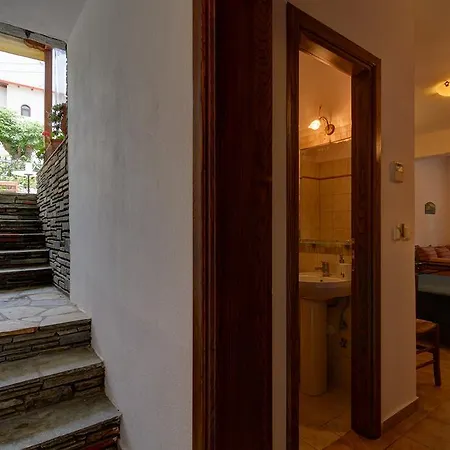 Niriides أمولياني